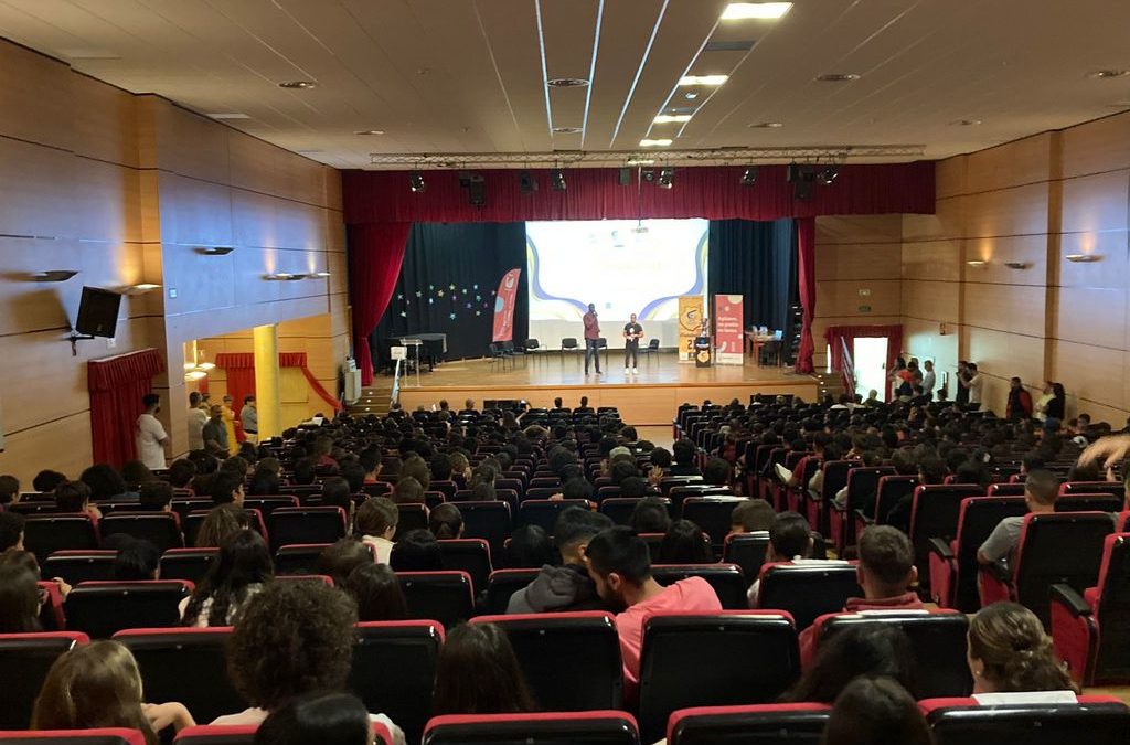 Estudiantes de Agüimes e Ingenio participan en la 1ª Jornada Compromiso Granca contra el Acoso Escolar