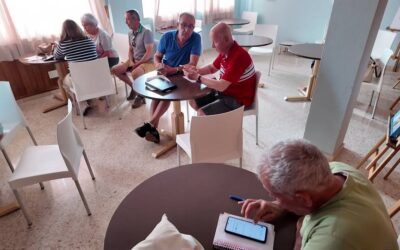 Personas mayores del municipio se adentran en el mundo digital con nuevos talleres formativos