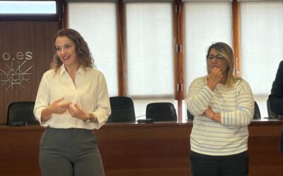 La directora general de Servicios Sociales destaca el trabajo del personal de Ingenio en su visita institucional