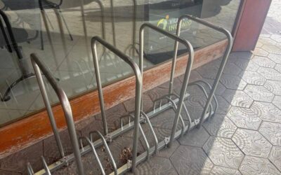 Nueva red de aparcabicis impulsa la movilidad sostenible y el uso de la bicicleta en el municipio
