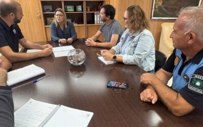 Medidas de vigilancia reforzada garantizan la seguridad en El Burrero ante el episodio insular de contaminación marina