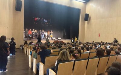 La cantera del verso improvisado toma el escenario del Federico García Lorca