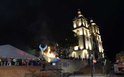 Adiós festivo a Doña Sardina, incinerada este Miércoles de Ceniza en el Carnaval del Mar de la Villa de Ingenio