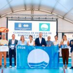Ingenio recoge por noveno año consecutivo la Bandera Azul que ondeará este verano en la Playa del Burrero