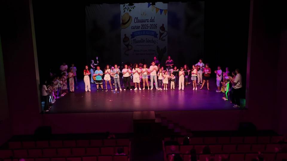 La Escuela de Folclore Manolito Sánchez clausura el curso poniendo en valor el relevo generacional
