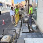Nuevas actuaciones refuerzan la accesibilidad y la seguridad peatonal en El Carrizal
