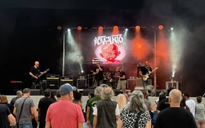 El Pig Fest reúne a un entregado público en una gran noche dedicada al rock en El Carrizal