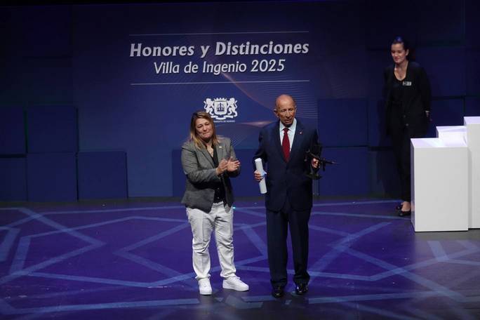 La Villa de Ingenio está de luto tras el fallecimiento de Antonio Torres Flores, Hijo Adoptivo de la Villa de Ingenio.