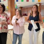 15 alumnas se adentran en el conocimiento de la vestimenta tradicional canaria de la mano de Pepita Bravo