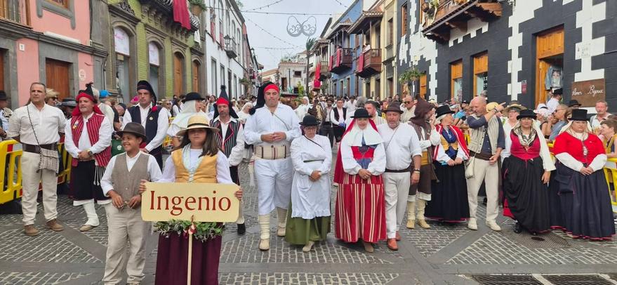 Ingenio participa en la Romería-Ofrenda a la Virgen del Pino llevando su tradición y devoción hasta Teror