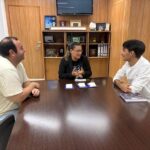 Centros escolares de la Villa de Ingenio reciben bonos de material deportivo por su participación en el Cross Urbano La Candelaria