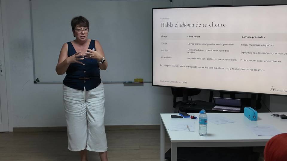 La comunicación efectiva centra la nueva acción formativa impulsada por EMCA