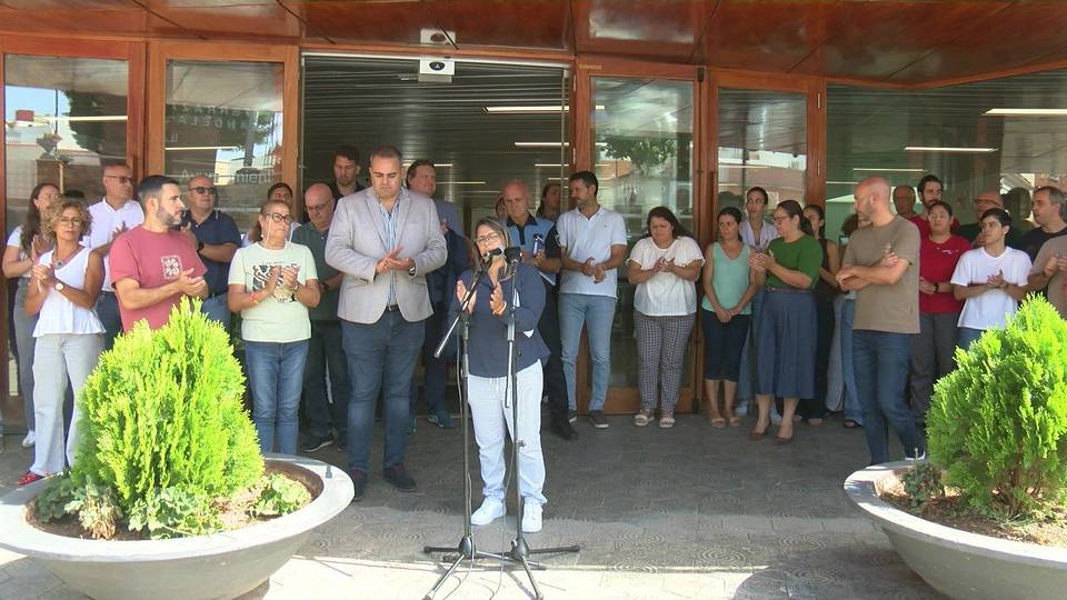 Minuto de silencio por las víctimas del accidente ferroviario ocurrido en Toledo